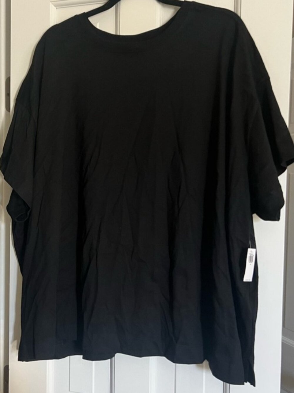 Black Short-Sleeve Crew Neck T-Shirt